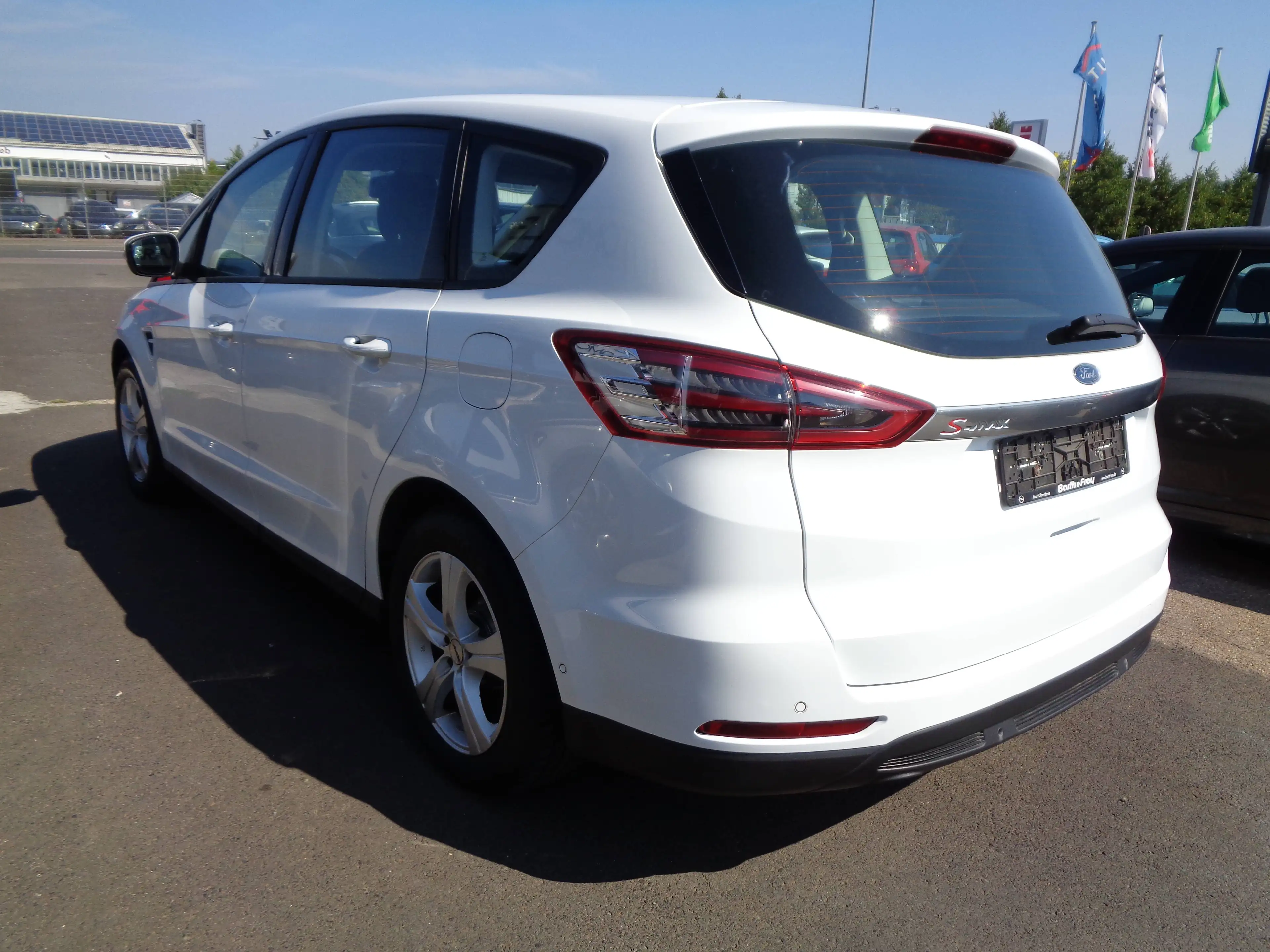 Ford S-Max Trend 2.0 TDCi°Navi°Klimaautomatik°Tempomat°Pdc°Shz° — photo 12