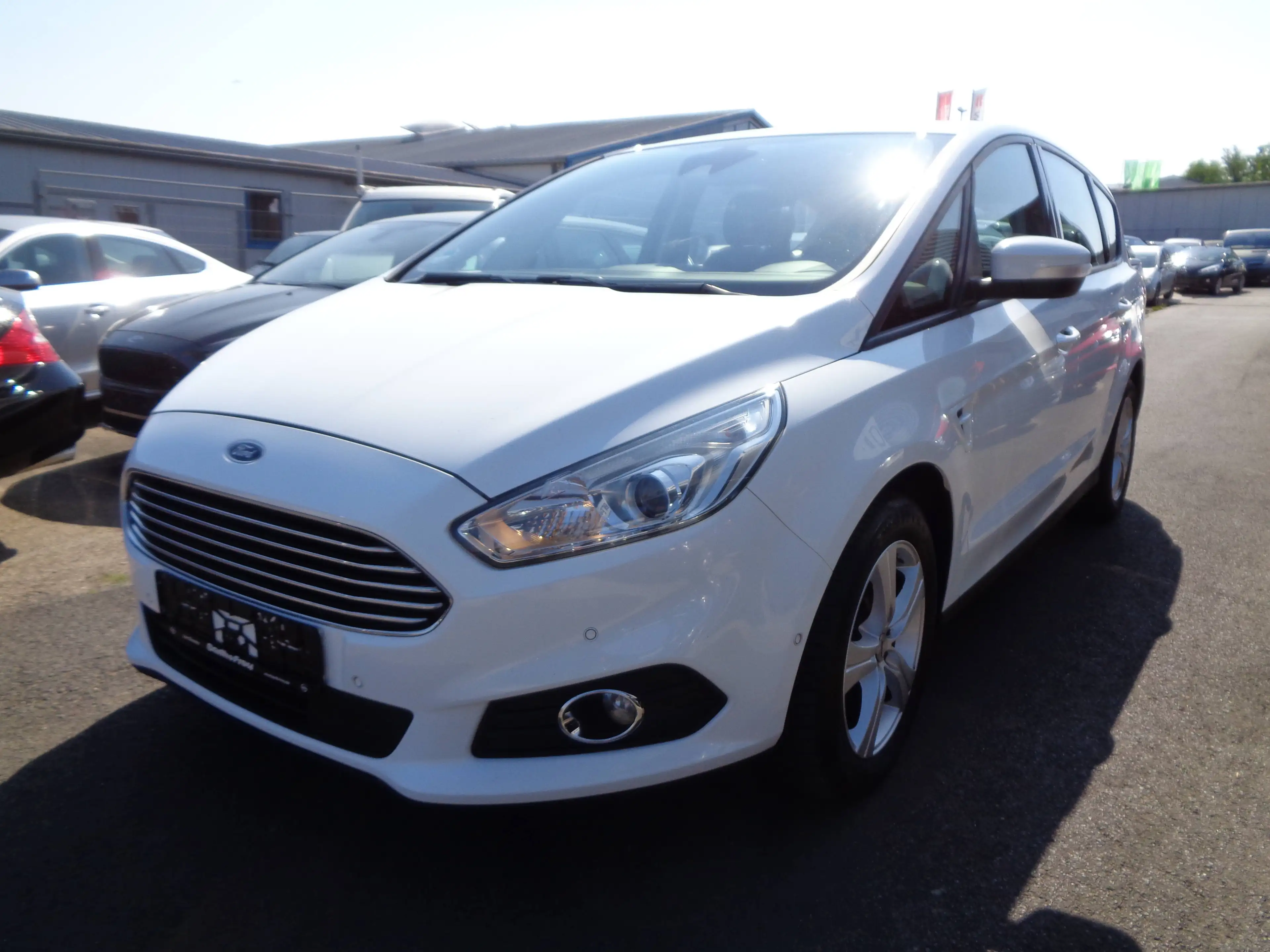 Ford S-Max Trend 2.0 TDCi°Navi°Klimaautomatik°Tempomat°Pdc°Shz° — photo 3