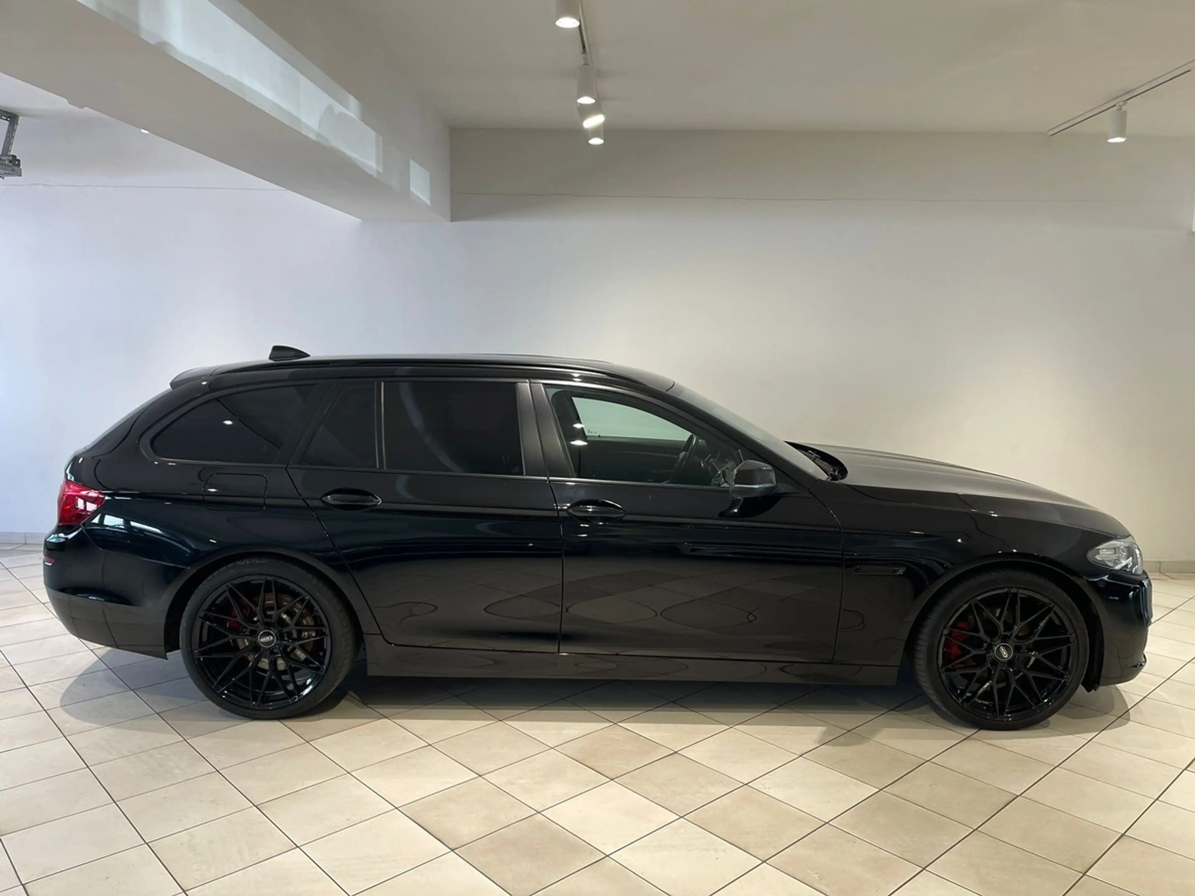 BMW 518 518d Touring Xenon NAVI AHK Leder — photo 4