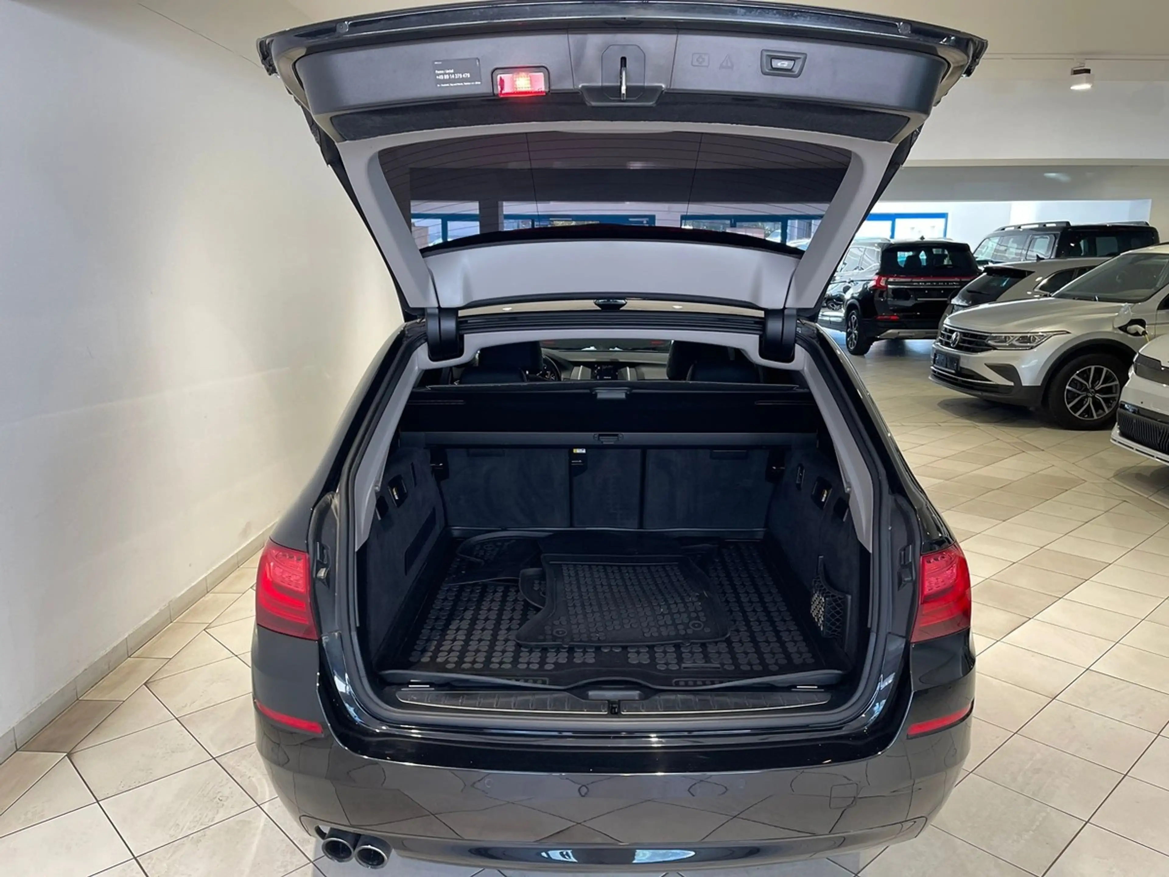 BMW 518 518d Touring Xenon NAVI AHK Leder — photo 9