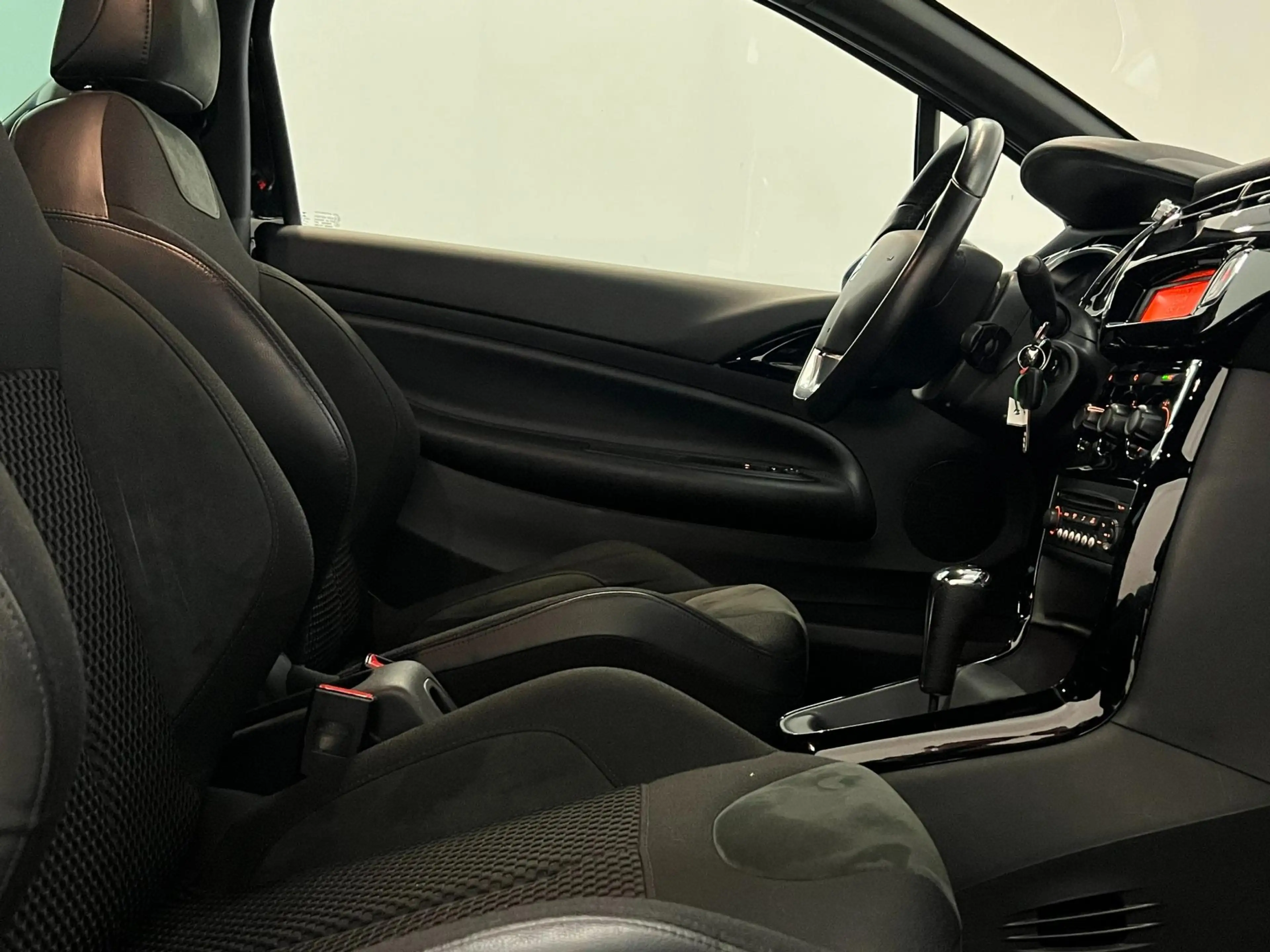 DS Automobiles DS 3 1.2 PureTech So Chic / Aut / NL-auto / Nieuwe Riem — photo 6