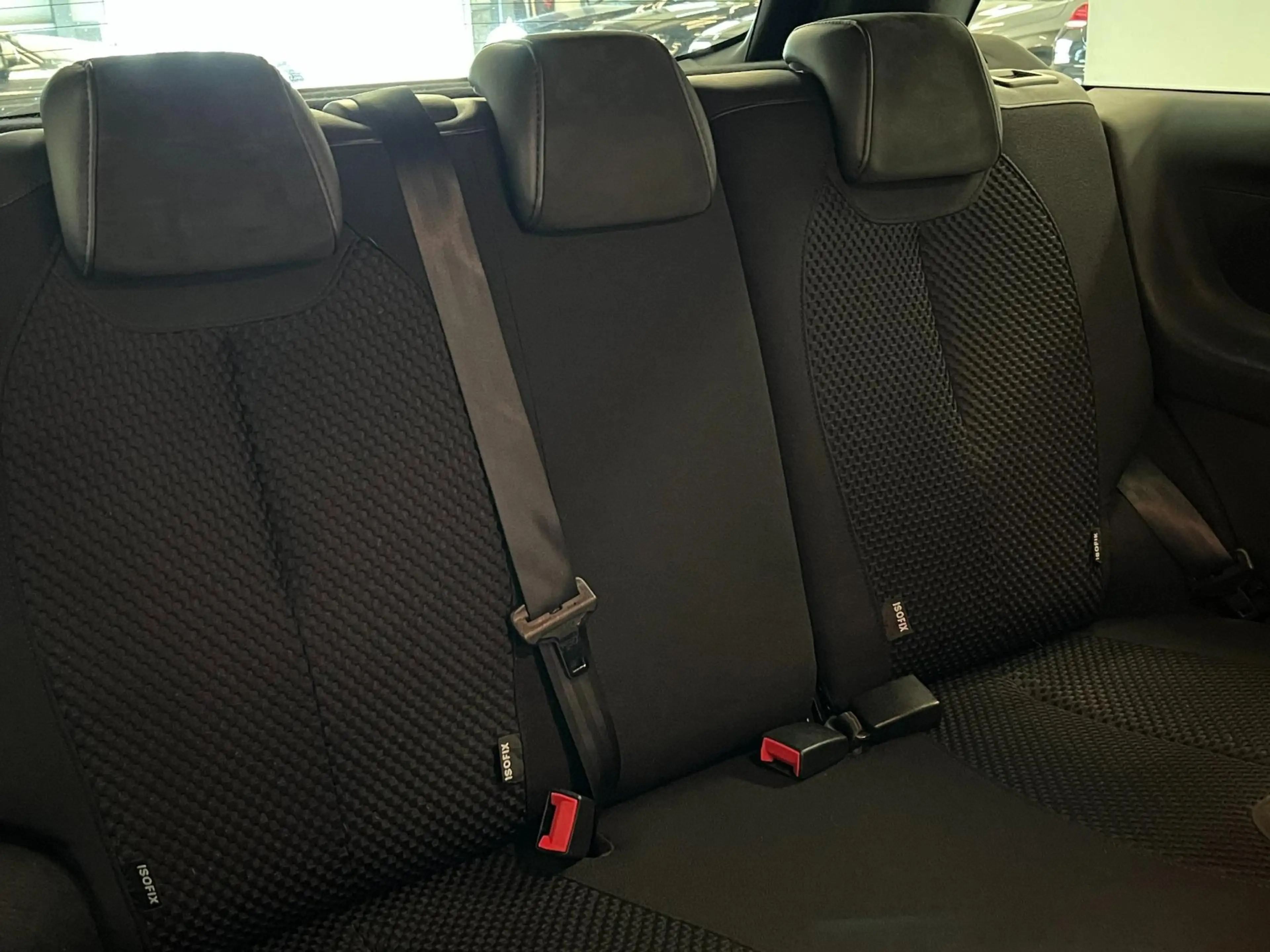 DS Automobiles DS 3 1.2 PureTech So Chic / Aut / NL-auto / Nieuwe Riem — photo 7
