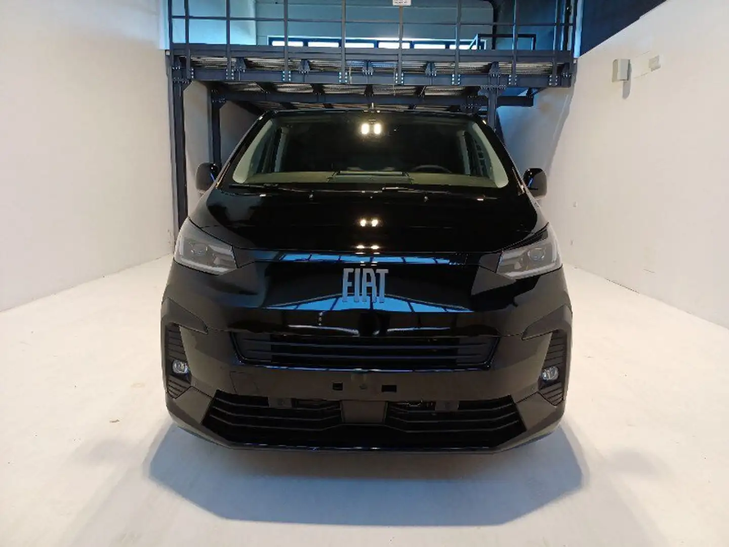 Fiat Ulysse Ulysse 2.0 BlueHDi 180 CV AT8 L3 Zwart - 2