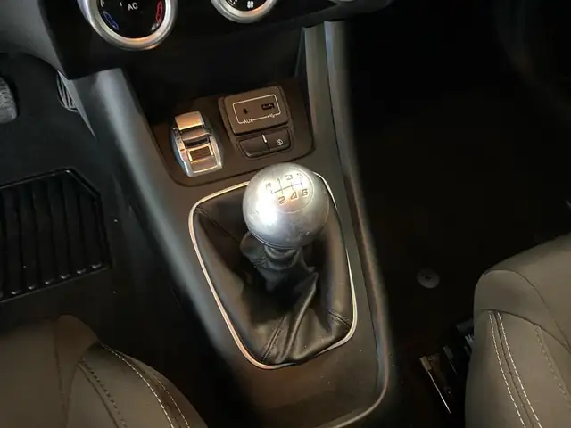 Alfa Romeo Giulietta view 11