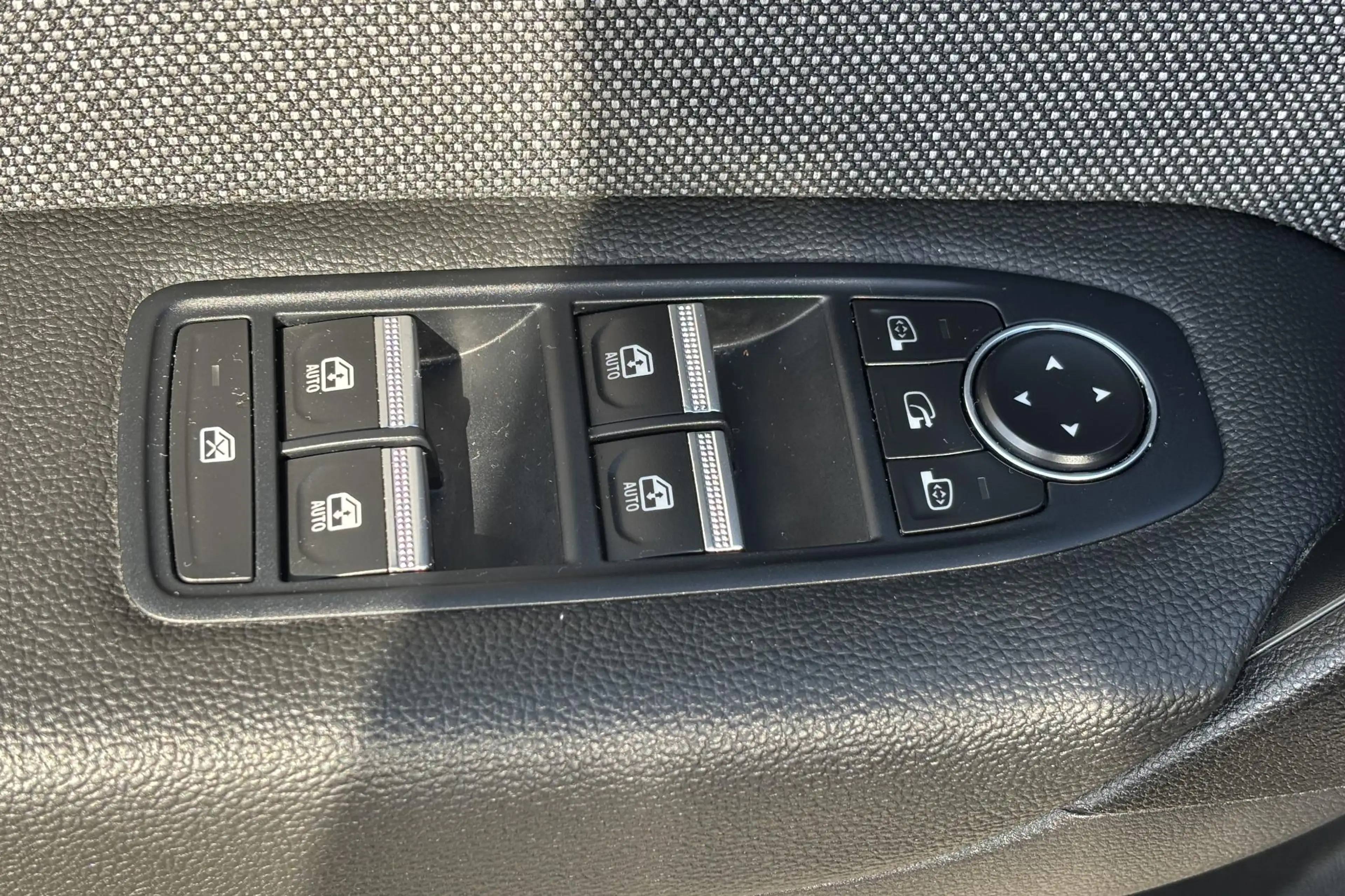 Renault Symbioz 1.8 E-Tech full hybrid 160 techno | Adapt cruise | — photo 15