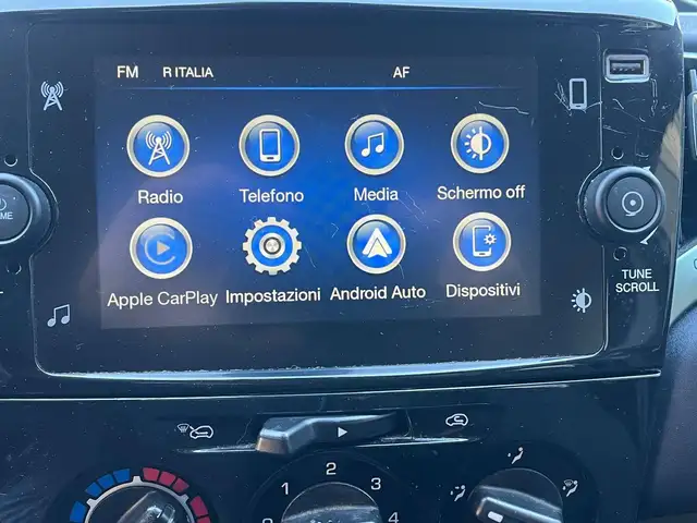 Lancia Ypsilon view 11