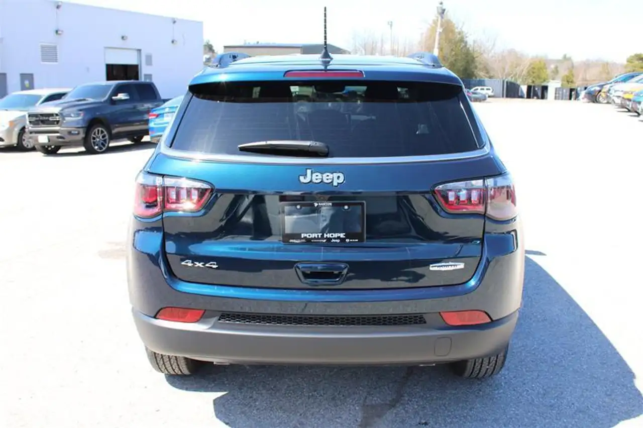 Jeep Compass снимка Jeep Compass