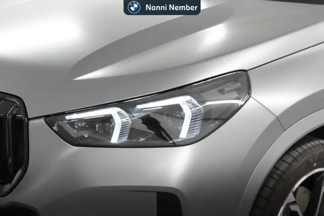 BMW X1 view 5