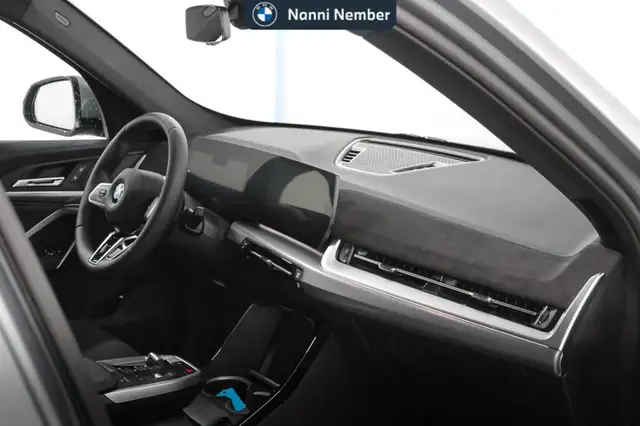 BMW X1 view 8