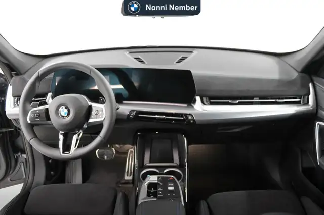 BMW X1 view 10