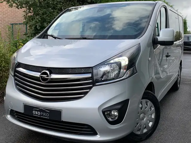 Opel Vivaro 1.6 CDTi / 9 Places / GPS / Camera / Airco/Cruise