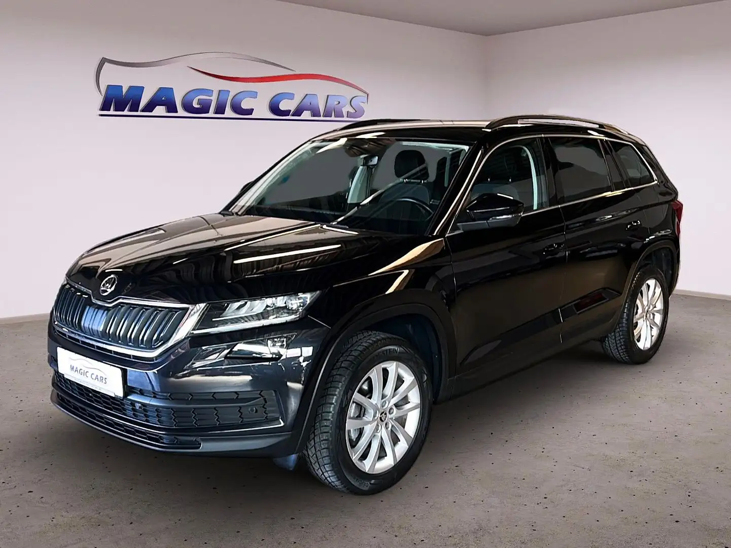 Skoda Kodiaq 2.0 TDI DSG Ambition *Led*DAB*AHK*Kessy* Zwart - 1
