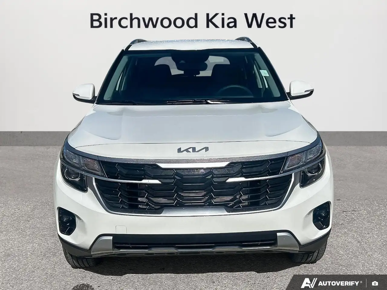 Kia Seltos снимка Kia Seltos