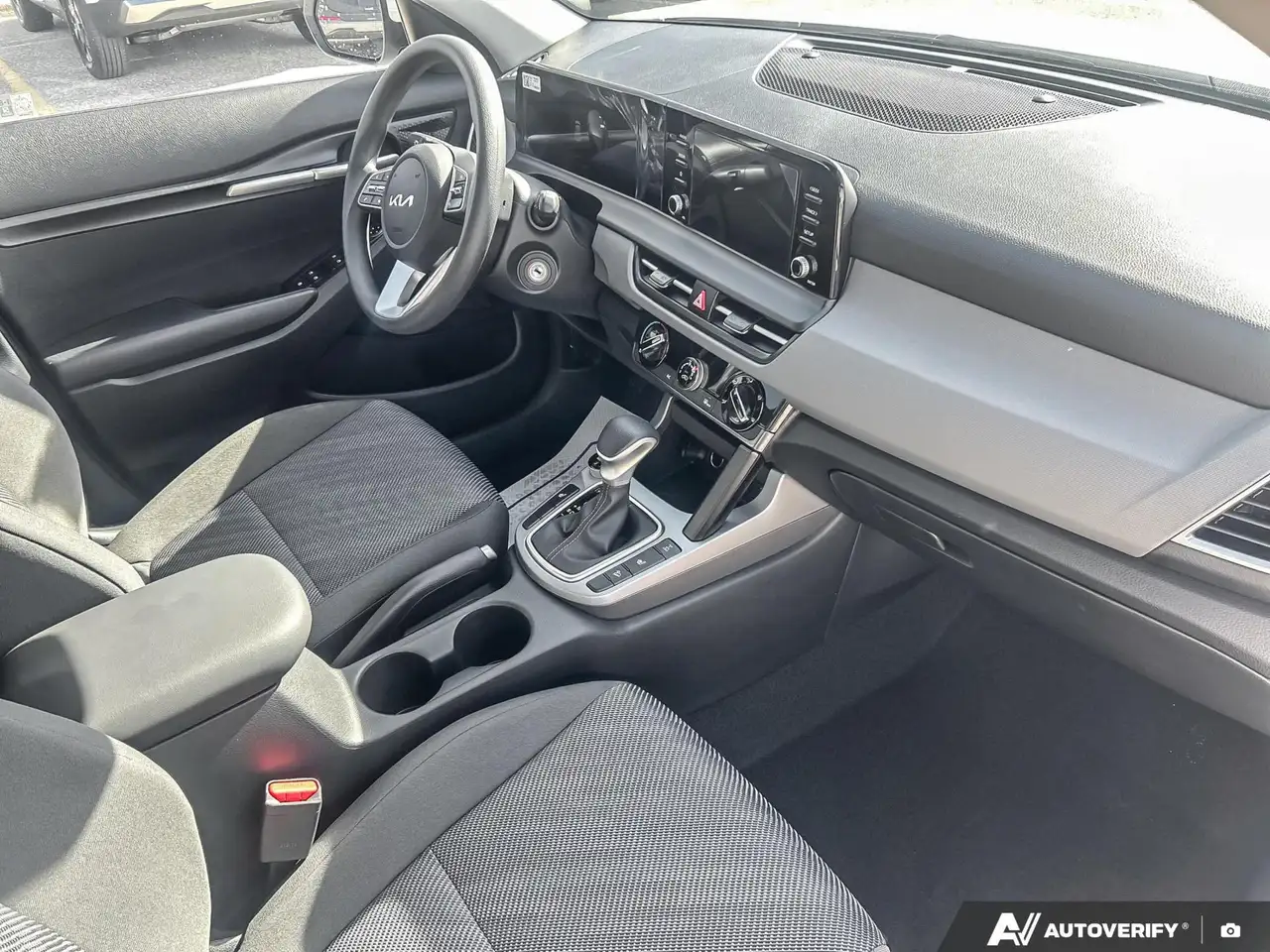 Kia Seltos снимка Kia Seltos