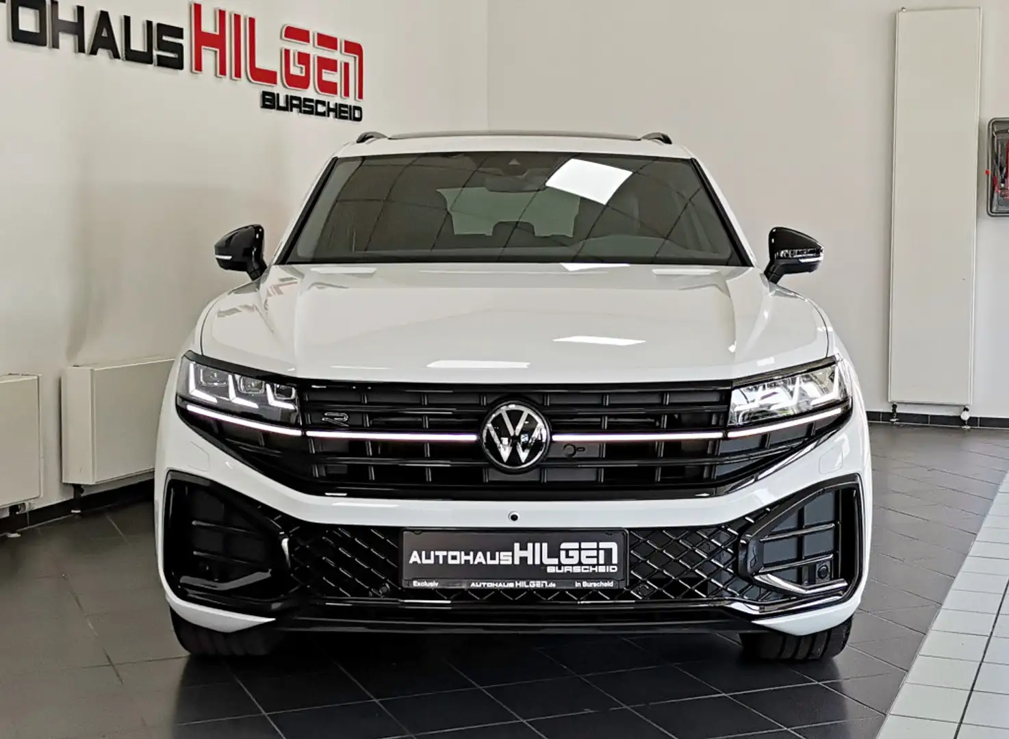 Volkswagen Touareg 3.0 TDI 4M R-Line*AllradLenk*360°Ka*Pano Blanc - 2