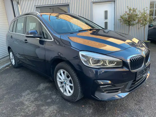 BMW 216 Advantage Navi 7 Sitzer LED PDC