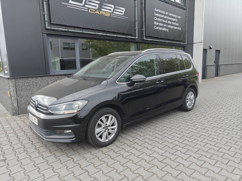 Volkswagen Touran 1.5 TSI Business 7-Zit/CAM/Trekhaak/Virtual/GPS/Apple/DodeHoek