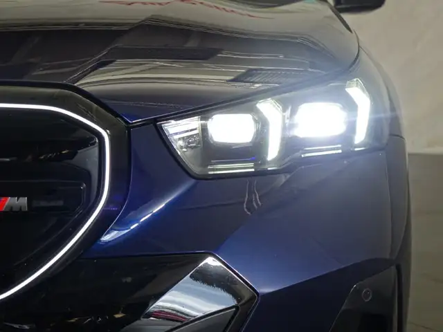 BMW i5 M60 xDrive 81,2kWh *LENKRADHEIZUNG, 22KW LADEN,... Ansicht 31