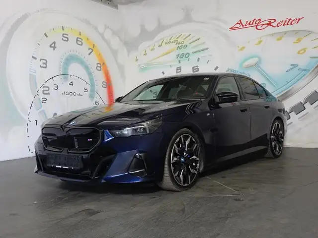 BMW i5 M60 xDrive 81,2kWh *LENKRADHEIZUNG, 22KW LADEN,... Ansicht 3