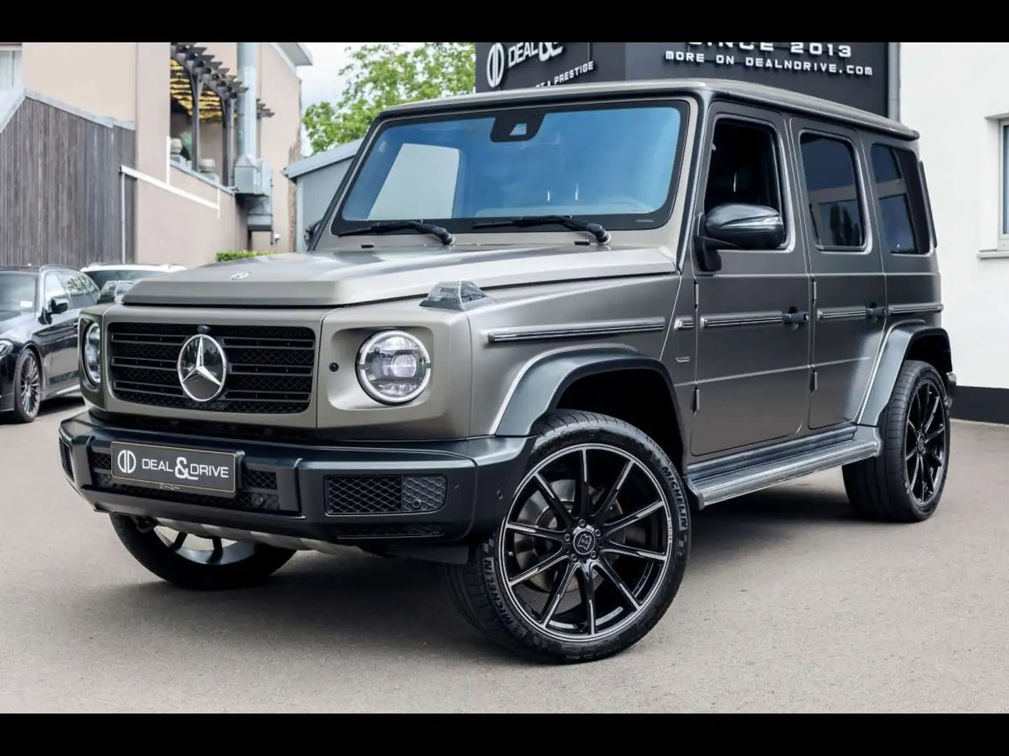 Mercedes-Benz G 400 d AMG STRONGER THAN TIME8x WHEELSBRABUSMAGNO Gris - 1