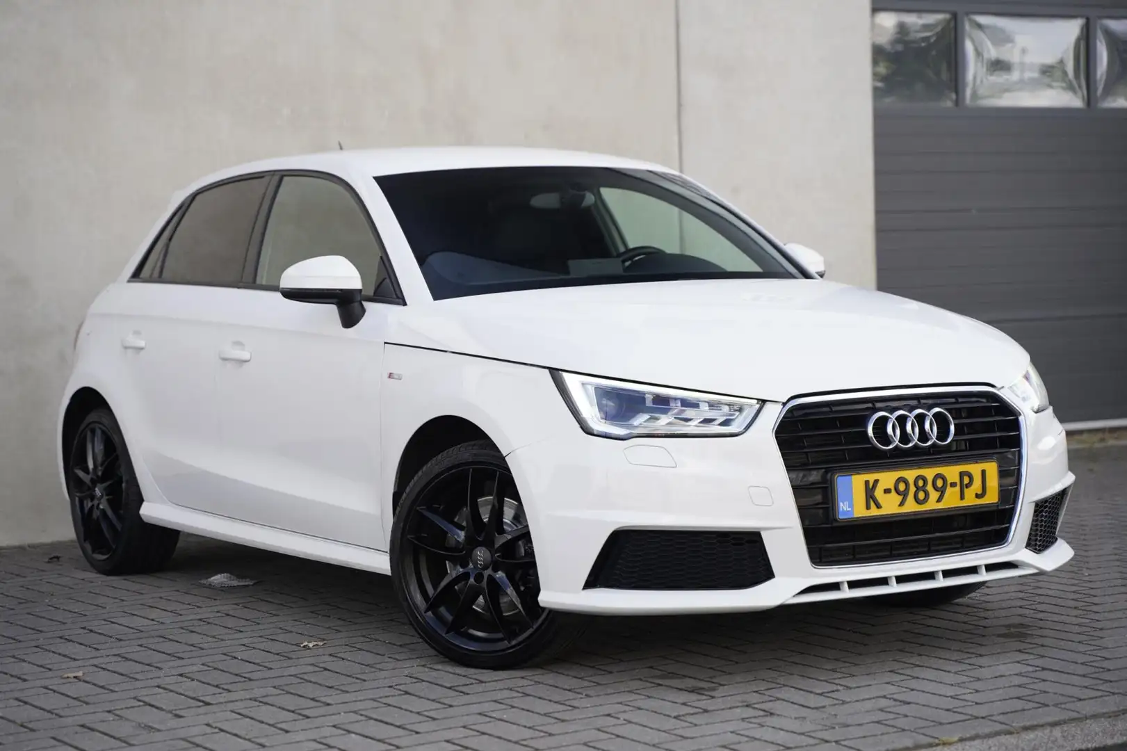 Audi A1 Sportback 1.8 TFSI Sport S Line 192pk, Led, Automa Weiß - 2