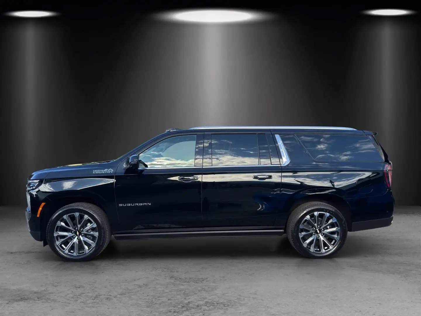 Chevrolet Suburban High Country 6.2 MY25 PDC/TV/LED/AHK/ Fekete - 2