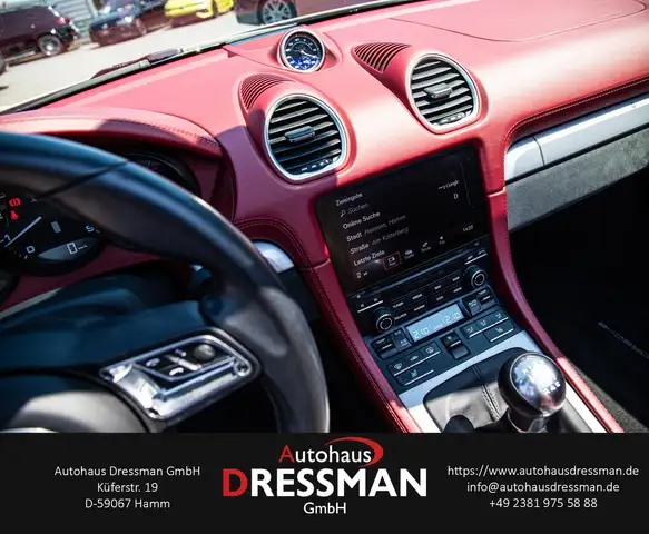 Porsche Boxster view 14