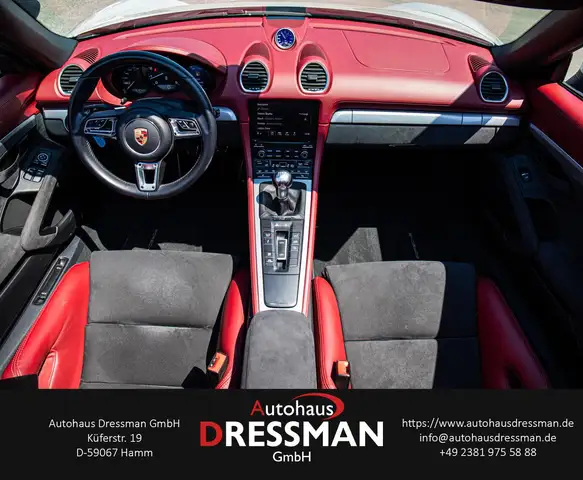 Porsche Boxster view 12