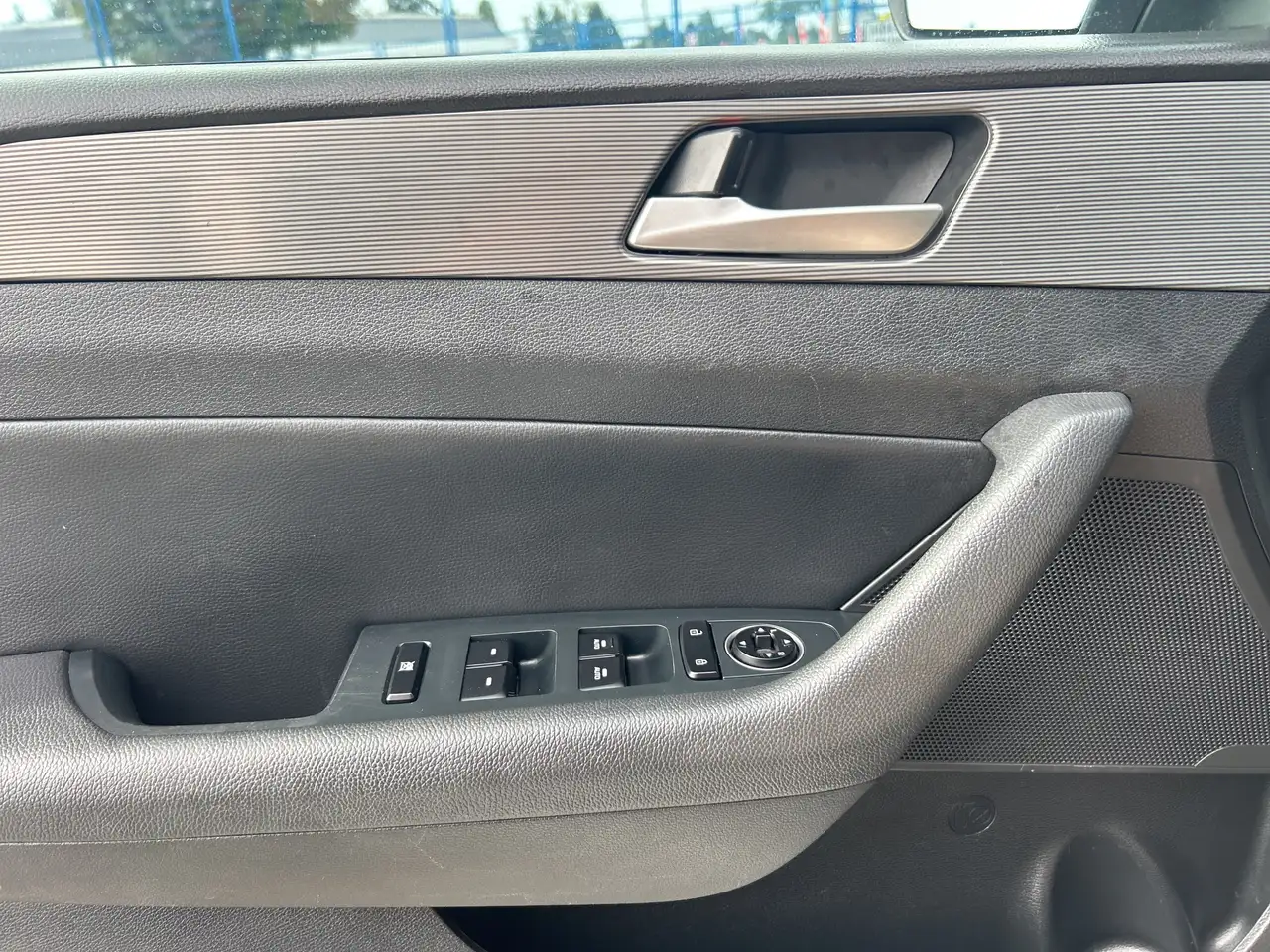 Hyundai SONATA снимка Hyundai SONATA
