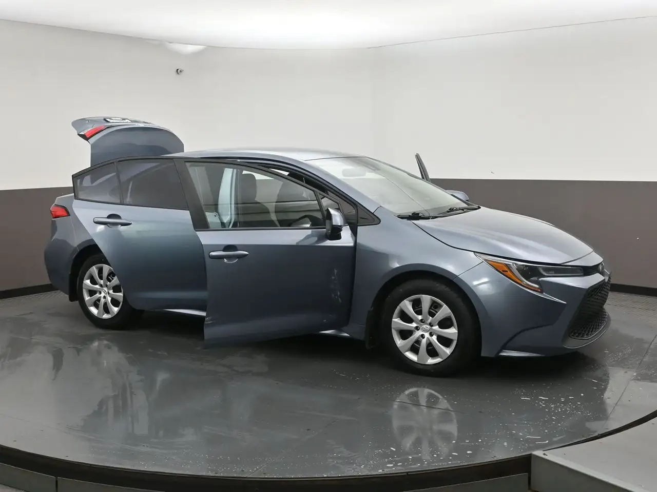 Toyota Corolla снимка Toyota Corolla