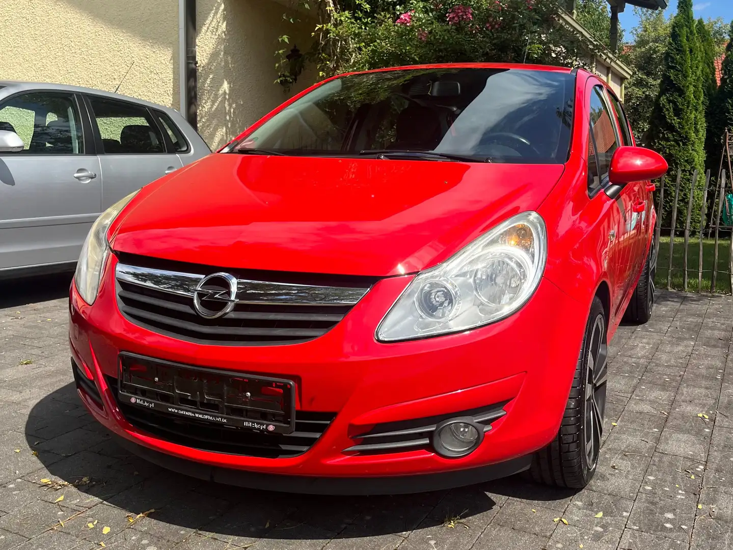 Opel Corsa Corsa  5-Türer 1.2 16V Easytronic Color Edition Rot - 2