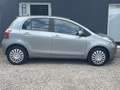 Toyota Yaris 1,3-l-MMT.Automatik,Klima,PDC Sol Gris - thumbnail 8
