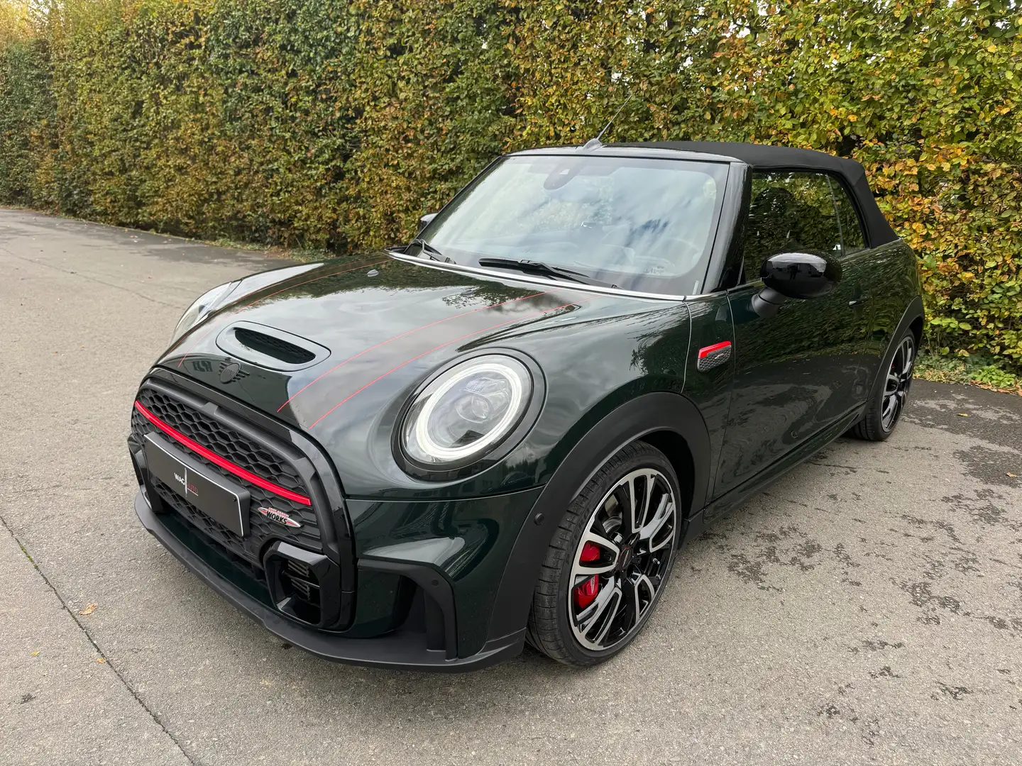 MINI John Cooper Works Cabrio 2.0AS John Cooper Works / REBEL GREEN / / HK / Vert - 1