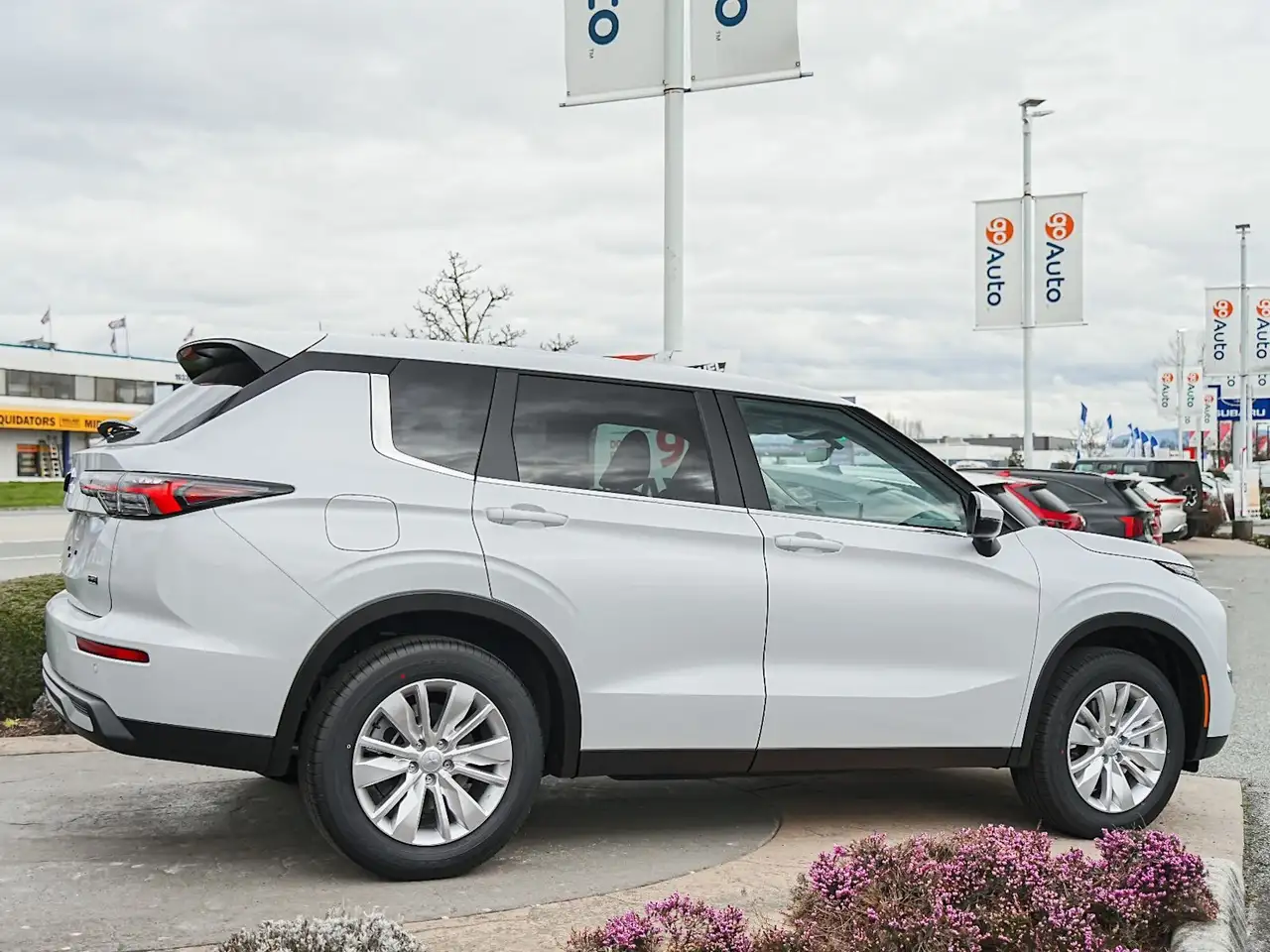 Mitsubishi Outlander снимка Mitsubishi Outlander