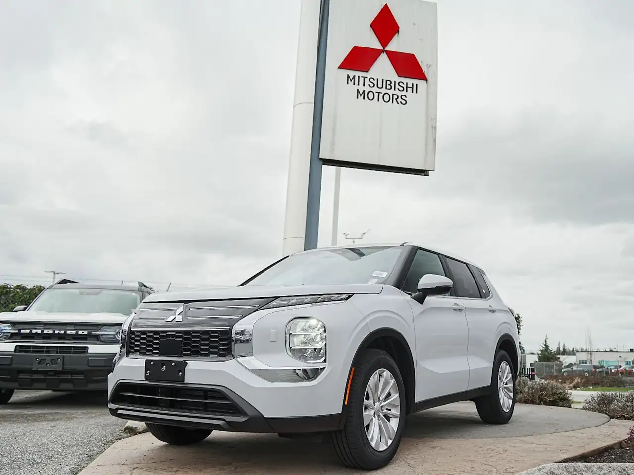 2026 Mitsubishi Outlander