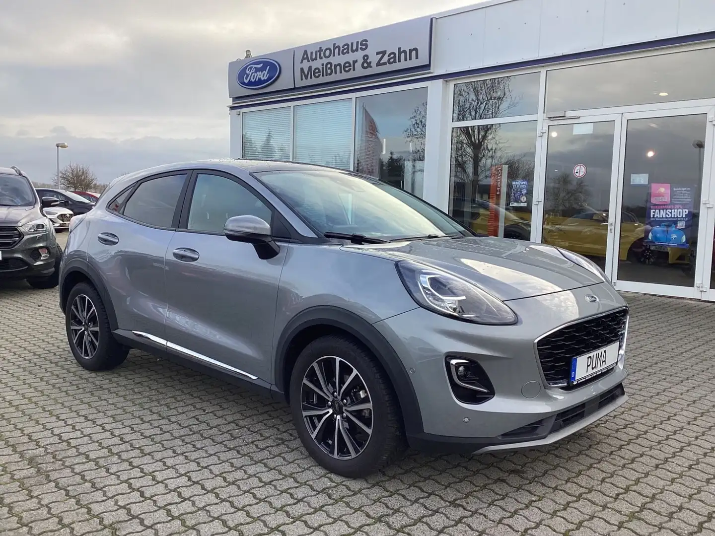 Ford Puma Titanium X, Autom / PanoD / GJR / RFK Silber - 2