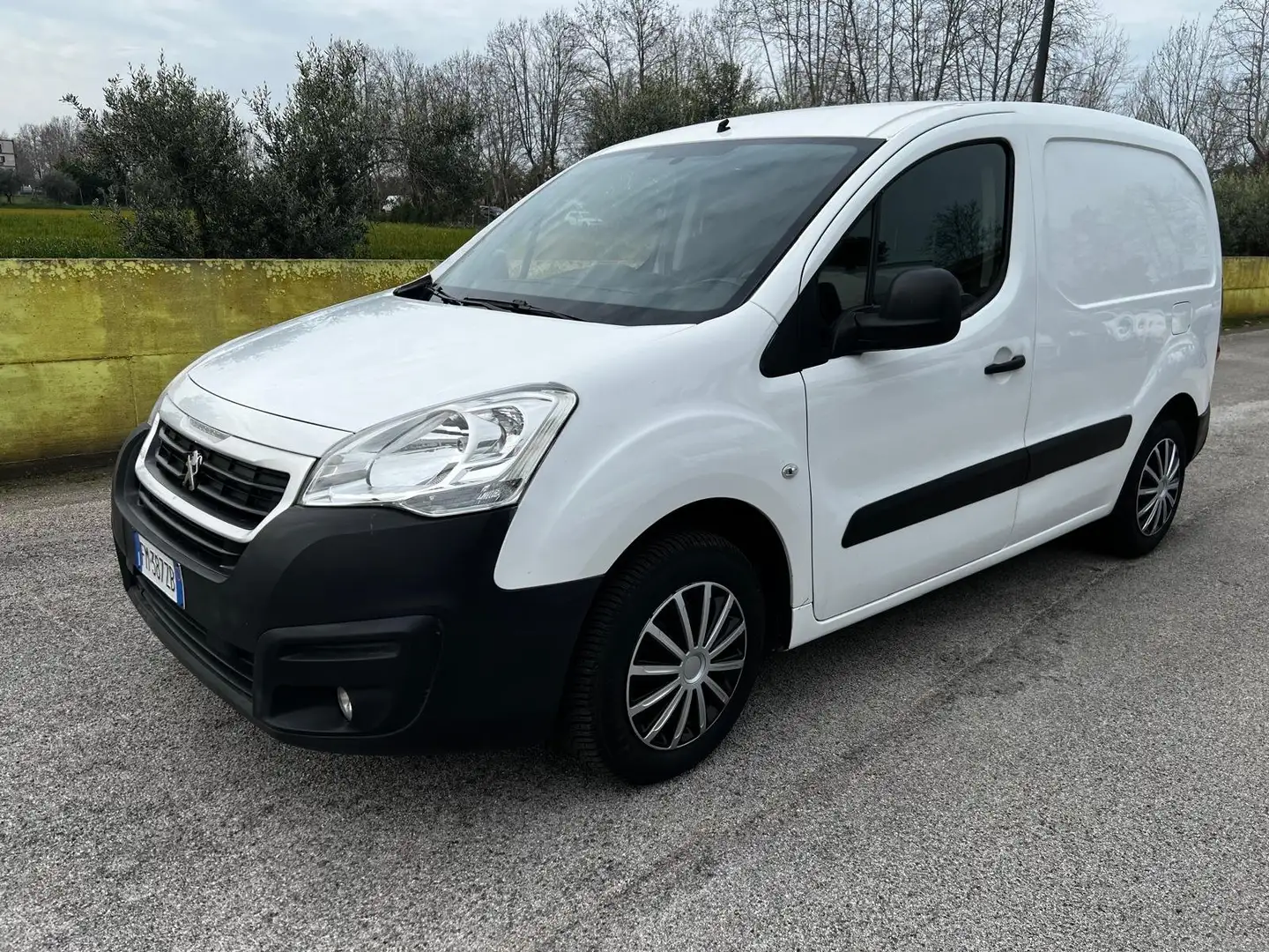 Peugeot Partner 3 POSTI Bianco - 1