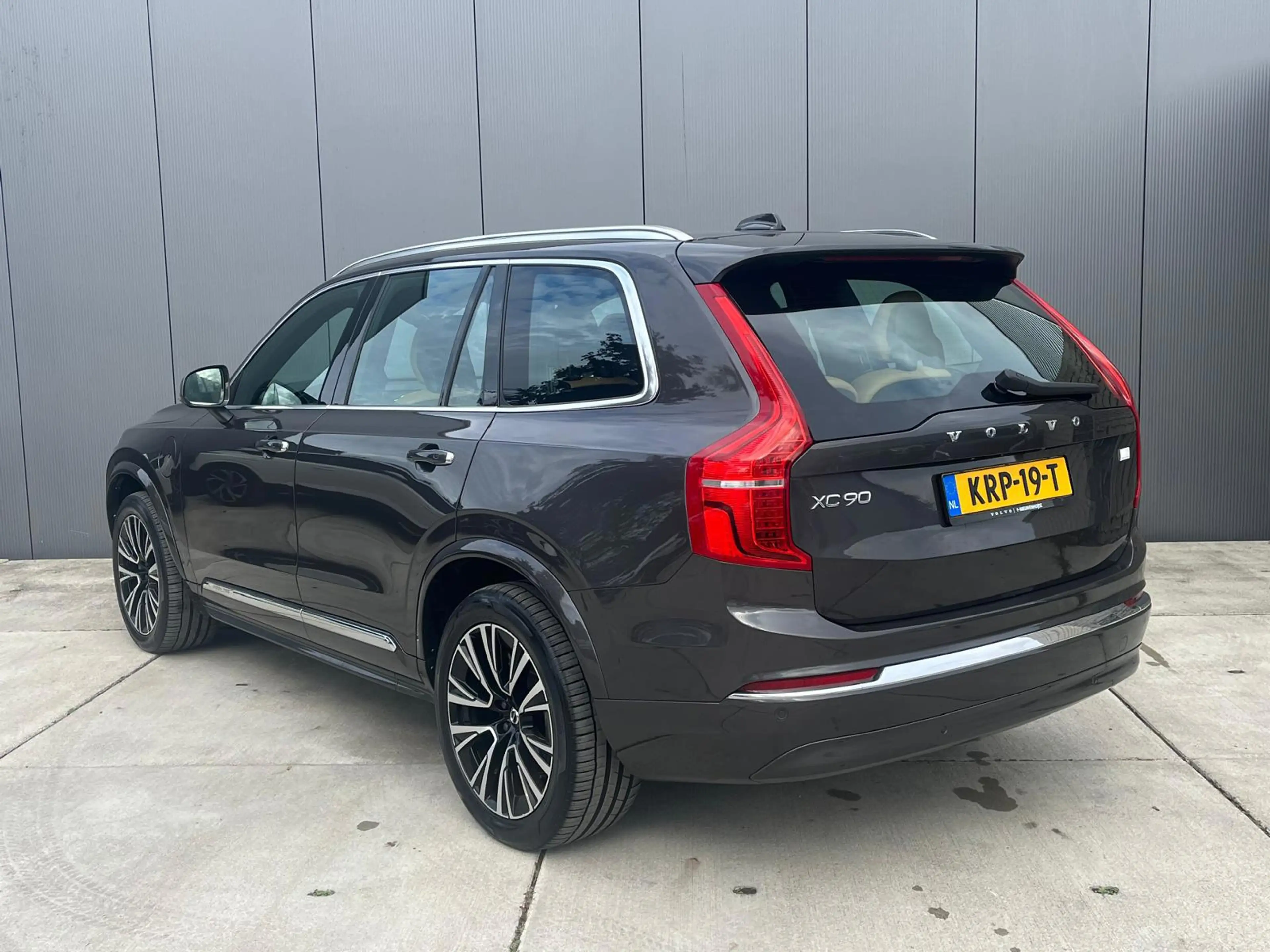 Volvo XC90 2.0 T8 Recharge AWD Ultimate Bright 7P | Adaptive — photo 4