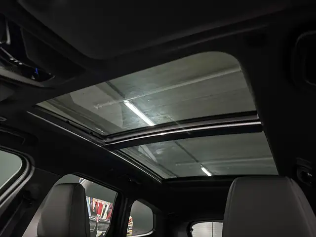 BMW X1 view 11