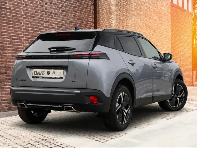 Peugeot 2008 view 4