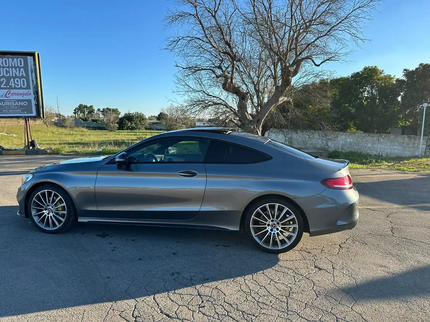 Mercedes-Benz 220 coupe AMG - 2