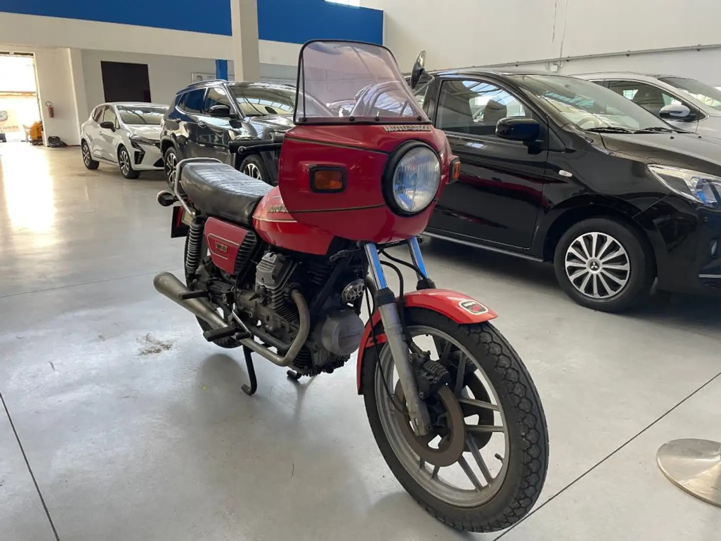 Moto Guzzi V 35 350 cc 33 CV Rosso - 1