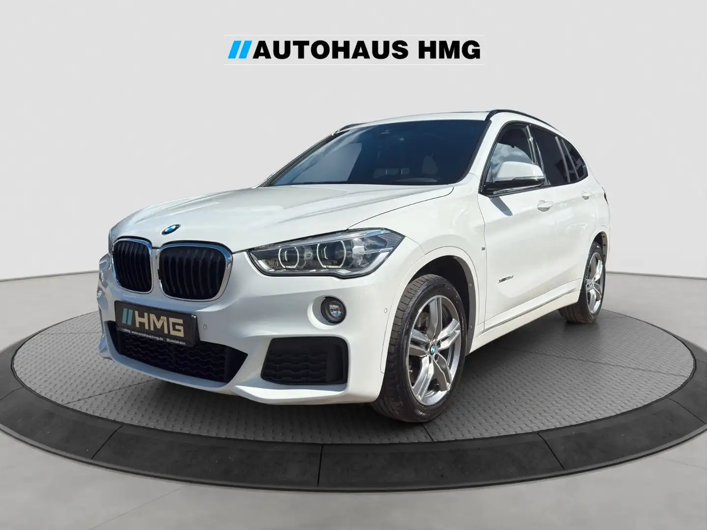 BMW X1 xDrive 25d M Sport *PANO*HUD*NAVI*LED*8-FACH* Blanc - 1