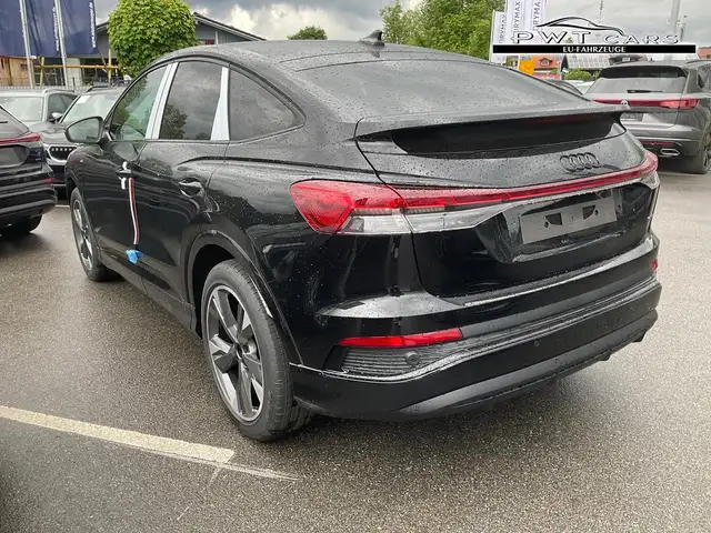 Audi Q4 e-tron 45 basis quattro S-LINE quattro, AHK, Navi, Mat... Ansicht 2