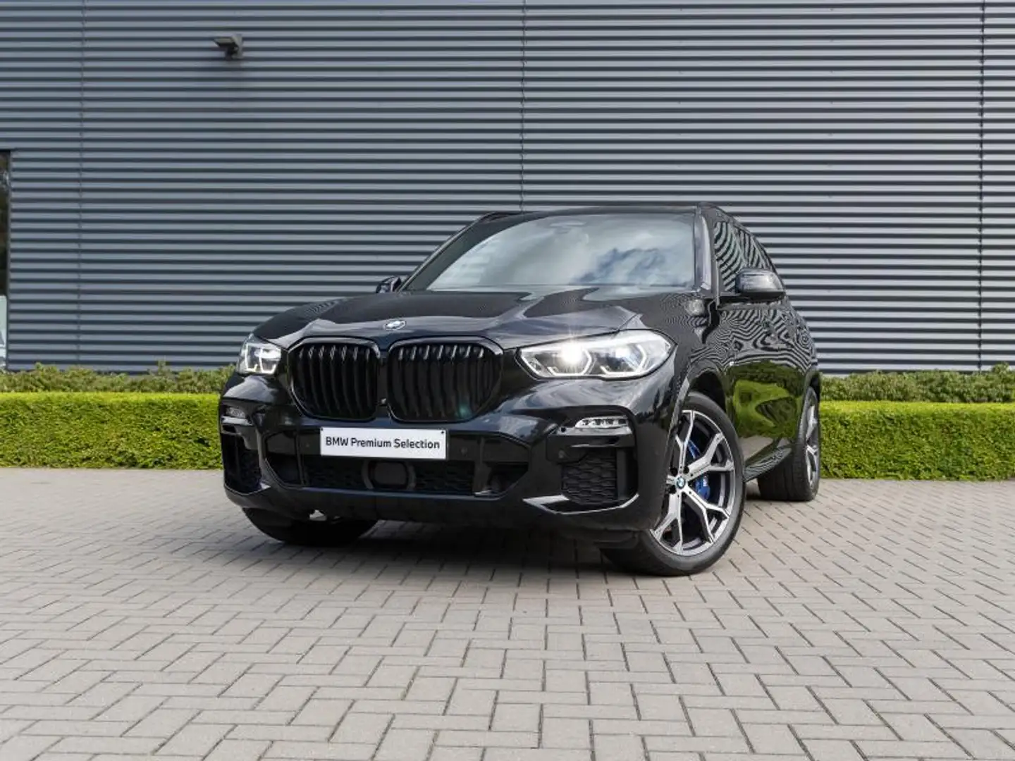 BMW X5 xDrive45e Schwarz - 1