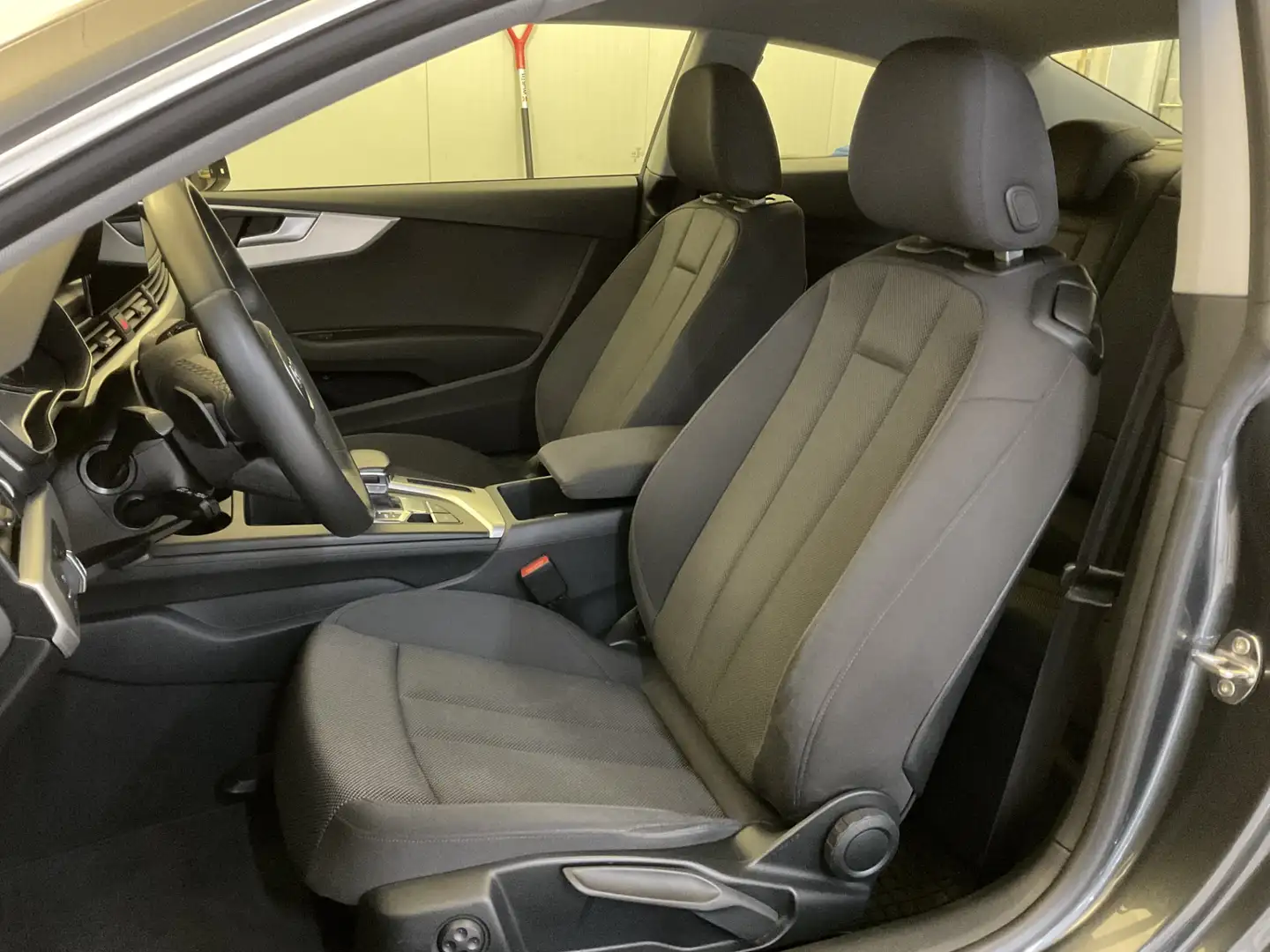 Audi A5 40 TDI S-line S-tronic Grau - 2