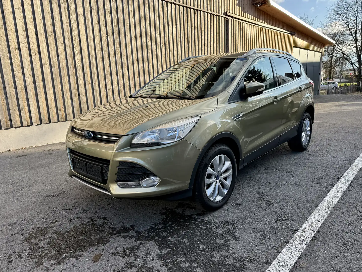 Ford Kuga Trend 2WD Grün - 1