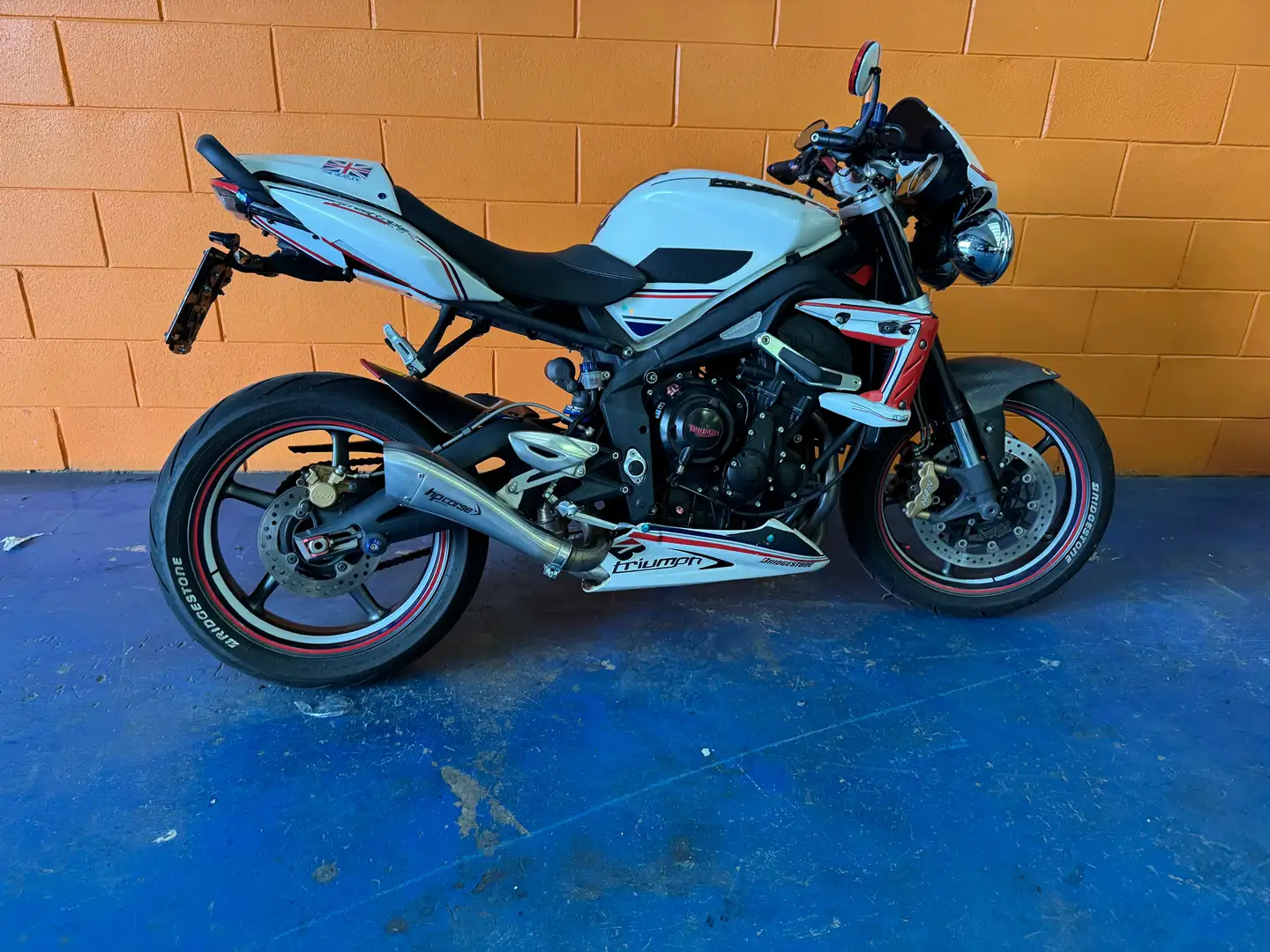 Triumph Street Triple R 675 R bijela - 1