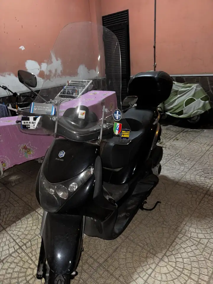 Piaggio Beverly 250