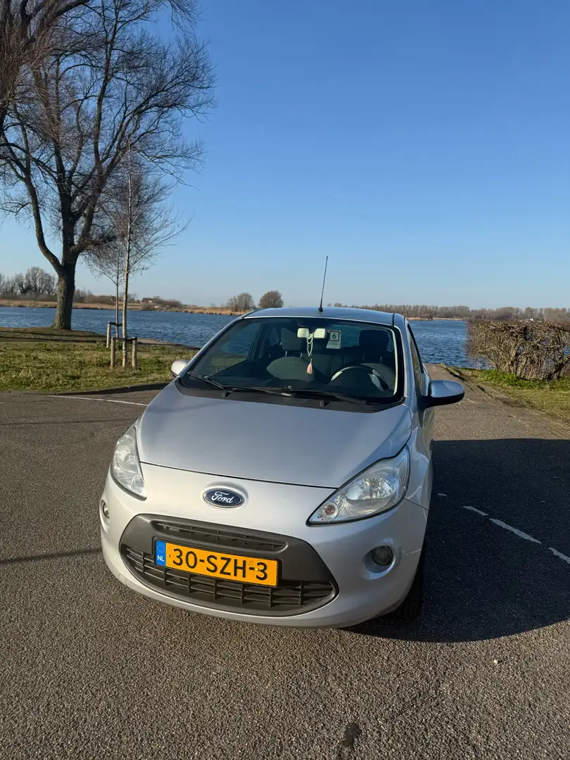 Ford Ka/Ka+ 1.2 Titanium X s/s Grijs - 1